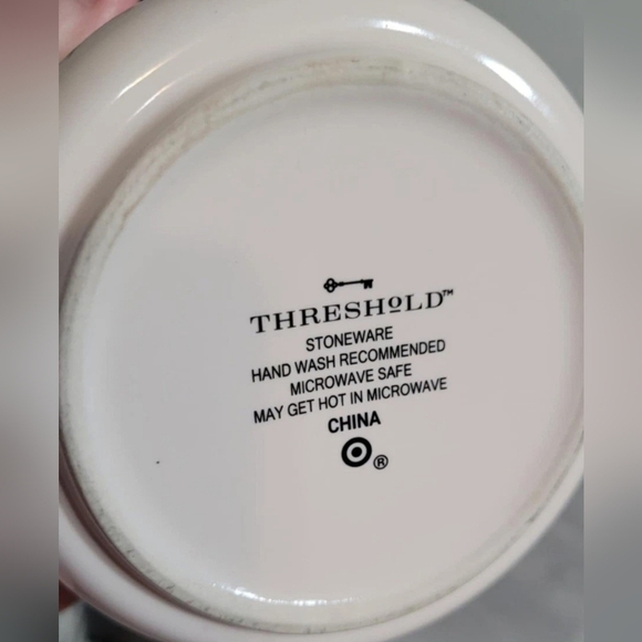 Threshold Ceramic Coffee Mug Love Grows Here - Picture 3 of 4